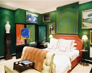 Emerald green is the color of the year for 2013. Here we show a green room with orange headboard. From undecorate.tumbler.com